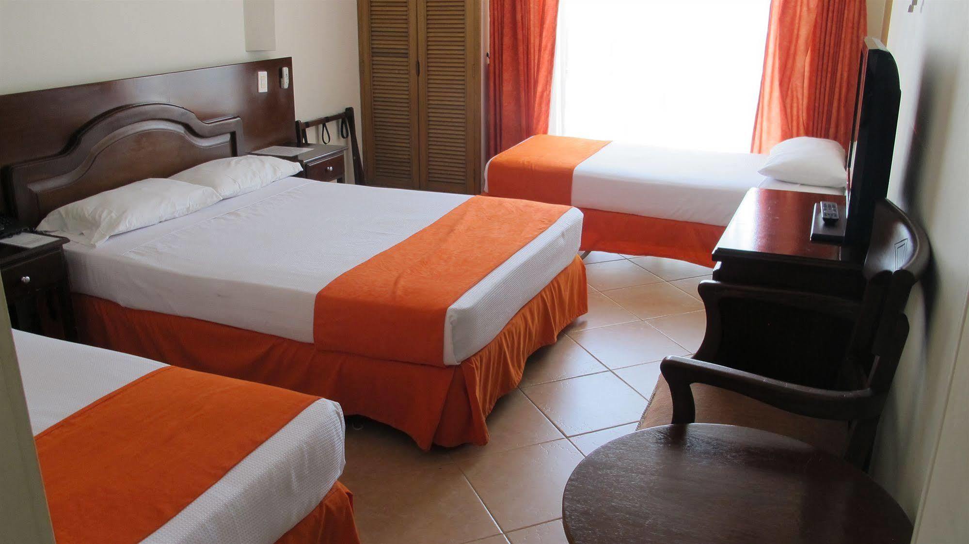Hotel Palmetto חירארדוט מראה חיצוני תמונה